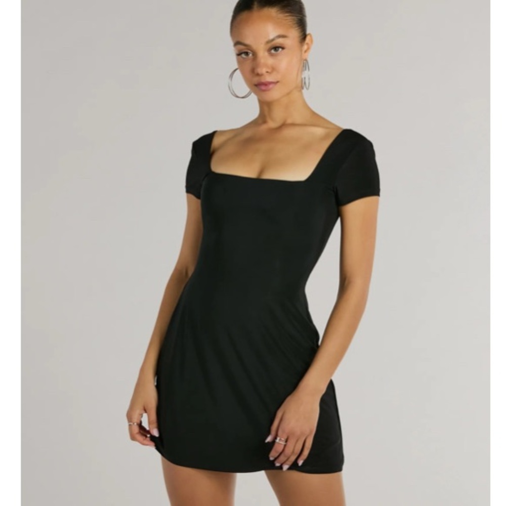 Windsor Black Square-Neck Dress